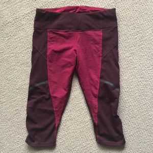 lululemon vintage running crops size 8 burgundy
